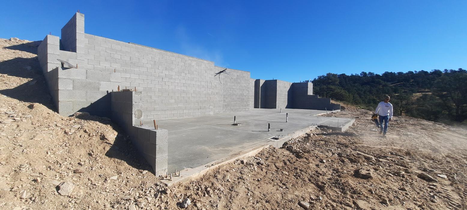 D R Building Services LLC Image