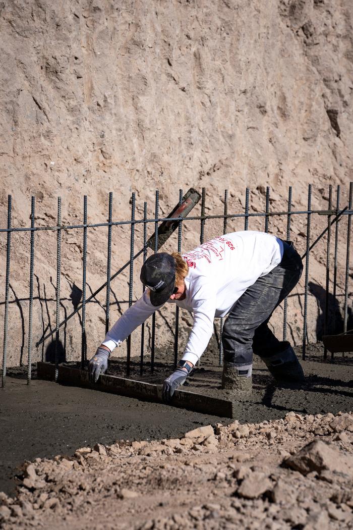 D R Building Services LLC Image