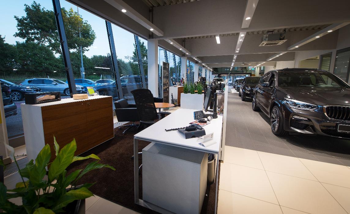 BMW Denzel Langenrohr, Europastraße in Asparn