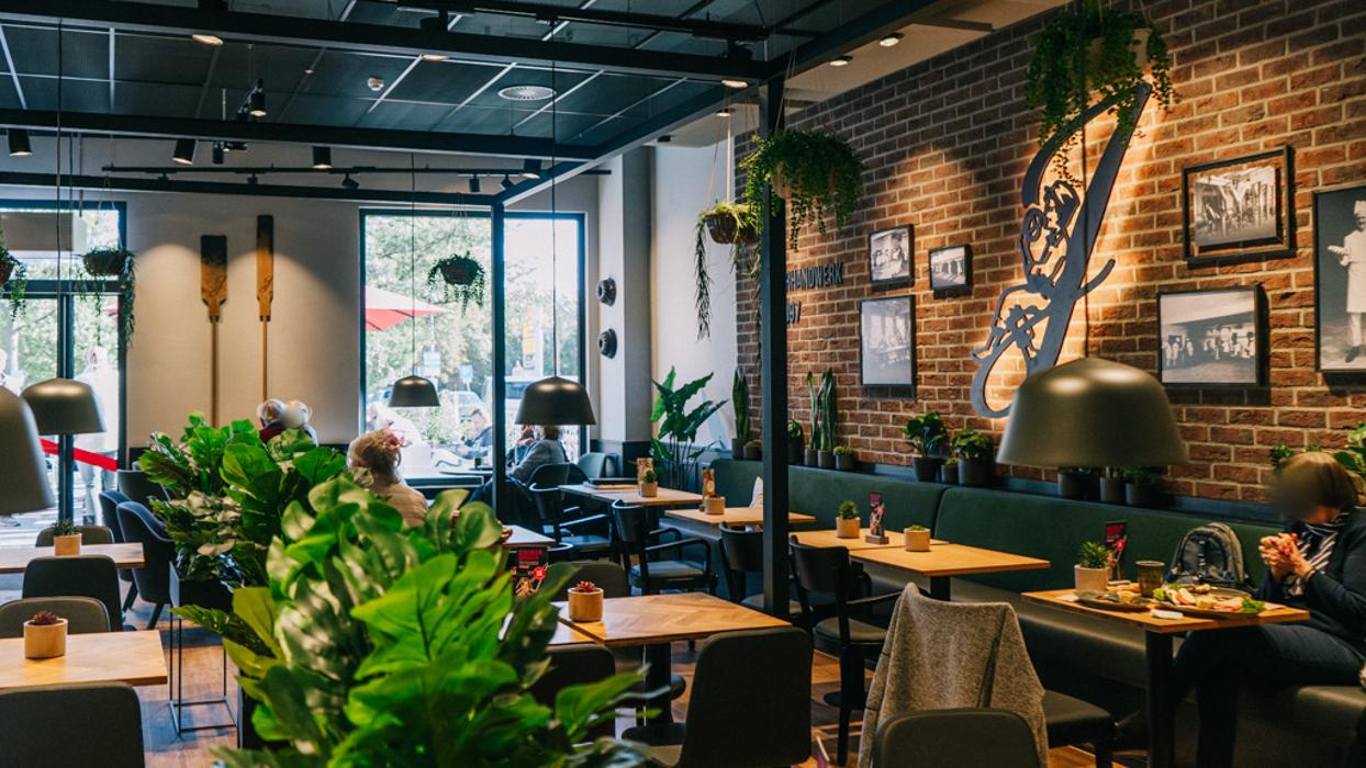 Junge Die Bäckerei., Malteserstraße in Berlin