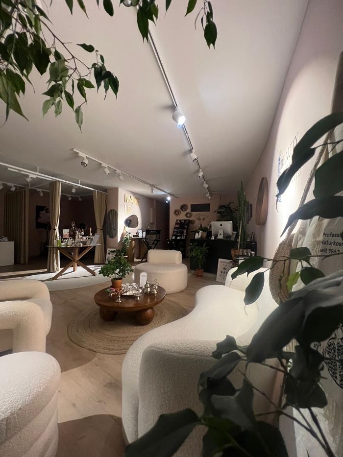 Beauty Cleanique - Maram Lejri, Josefstädter Straße in Wien