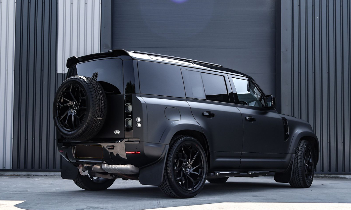 &ldquo;Expert trimming and seamless alignment for invisible, museum-quality protection.&rdquo;