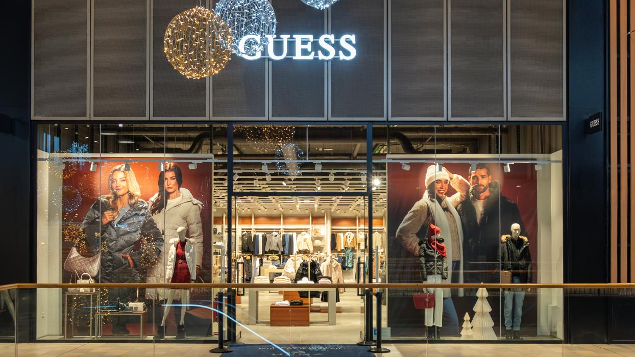 GUESS, Rathausallee in Sankt Augustin