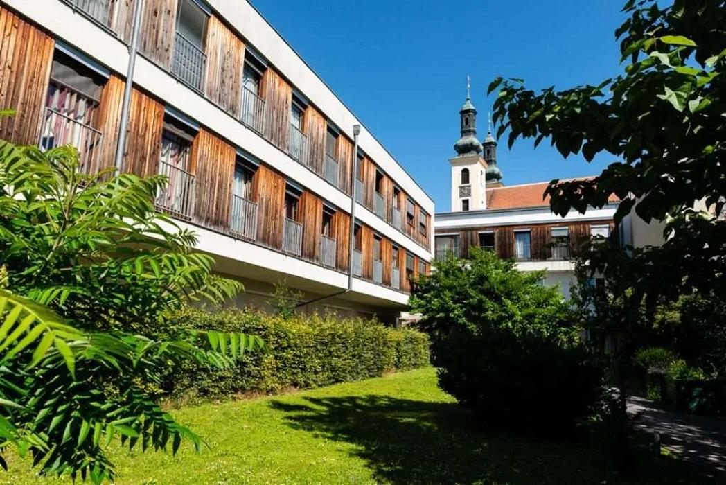 Pflegezentrum Maria Lanzendorf, Hauptstraße in Maria Lanzendorf