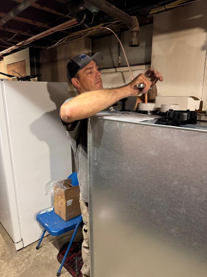 Roberts Energy LLC Image