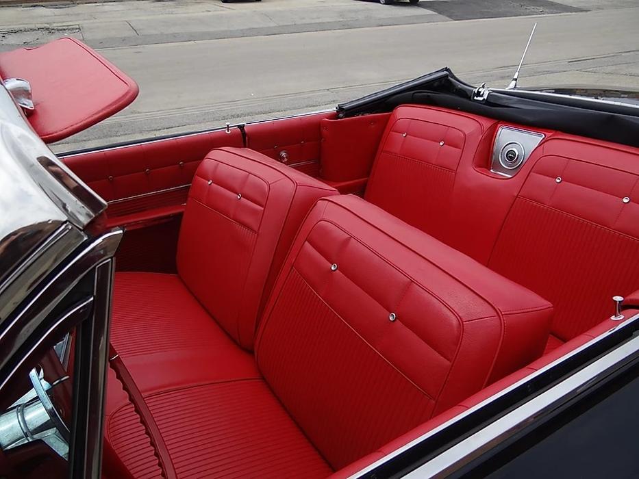 Aguilar Auto Upholstery - Oswego, IL
