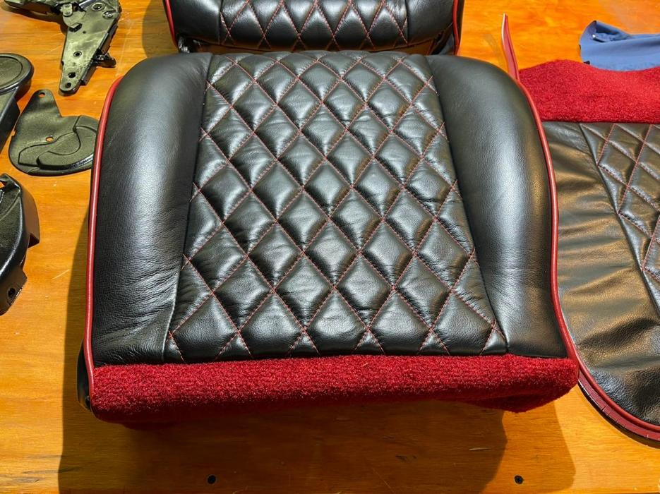 Aguilar Auto Upholstery - Oswego, IL