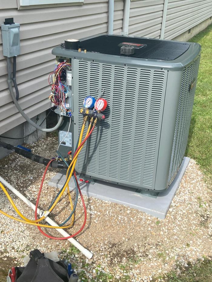 French's Heating &amp; Air Conditioning LLC Logo