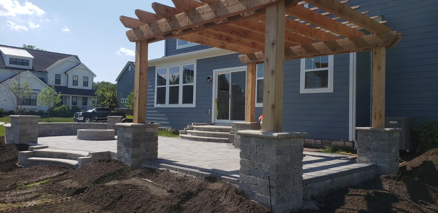 Elevations Outdoor Living LLC Logo