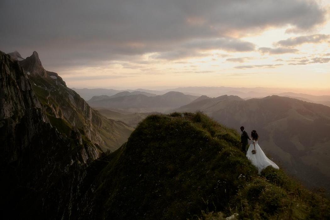 Alpstein Fotograf | Hochzeiten, Porträt & Fotostudio St.Gallen, Hauptstrasse in Au