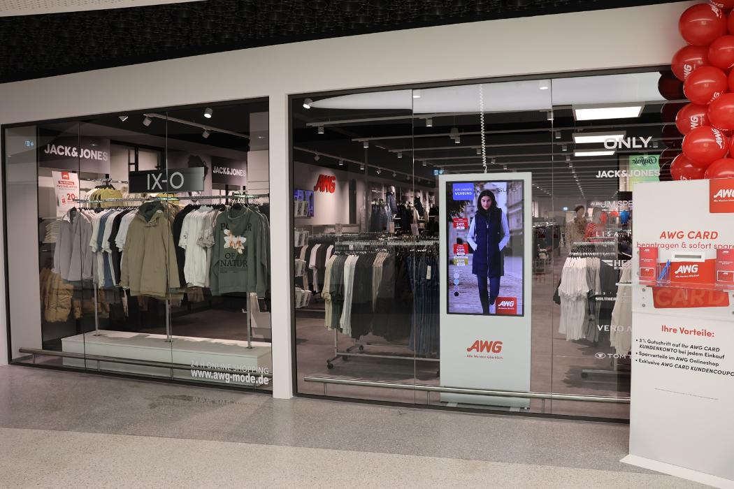 AWG Mode Center Ottobrunn, Unterhachinger Straße in Ottobrunn