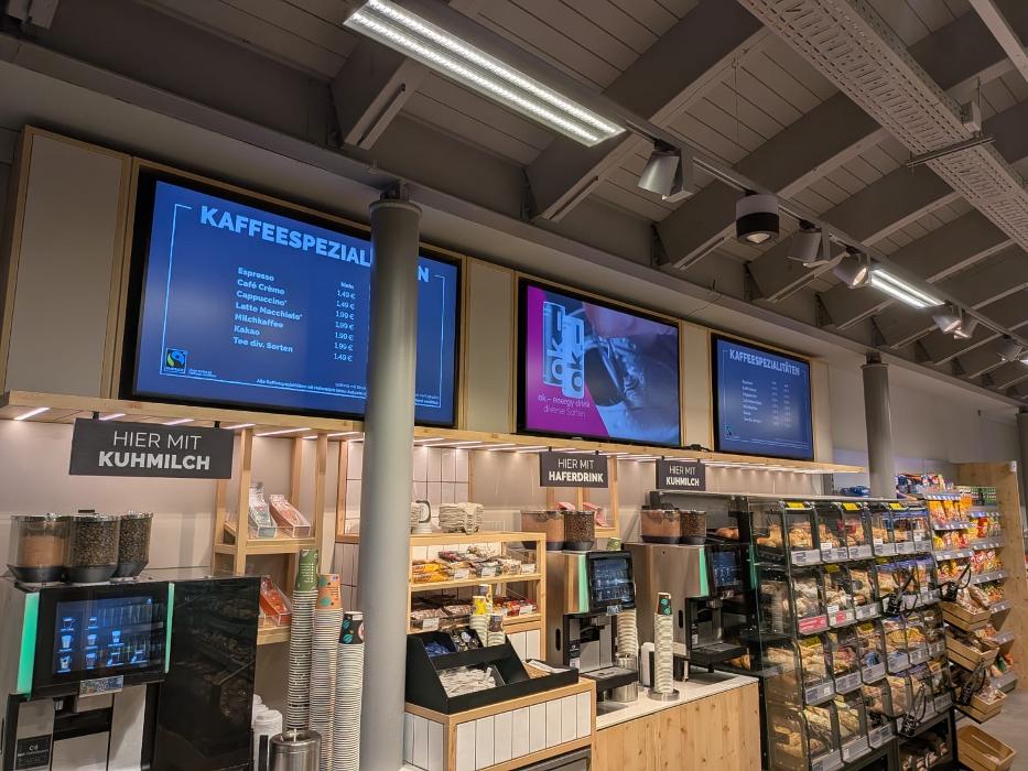 avec, Hansestraße in Lübeck