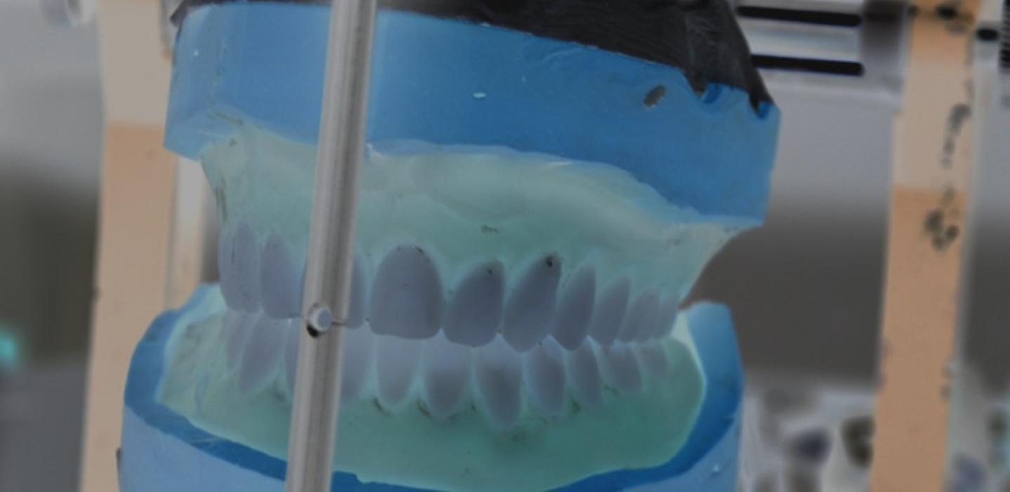 Dental Labor Kröger, Inh. ZTM Claude Weides, Im Weidenbruch in Köln