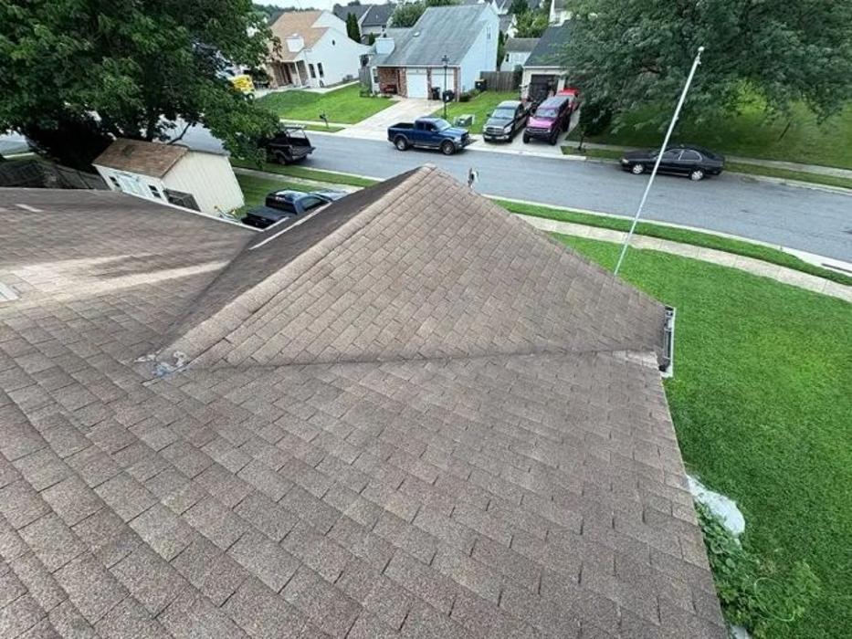 Resolute Roofing and Remodeling Image