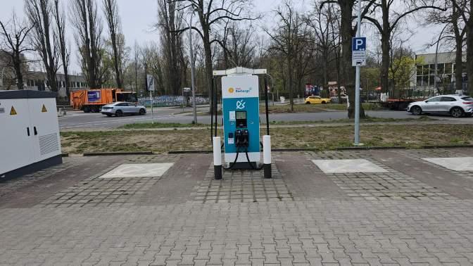 Shell Recharge Charging Station, Hermsdorfer Straße in Berlin