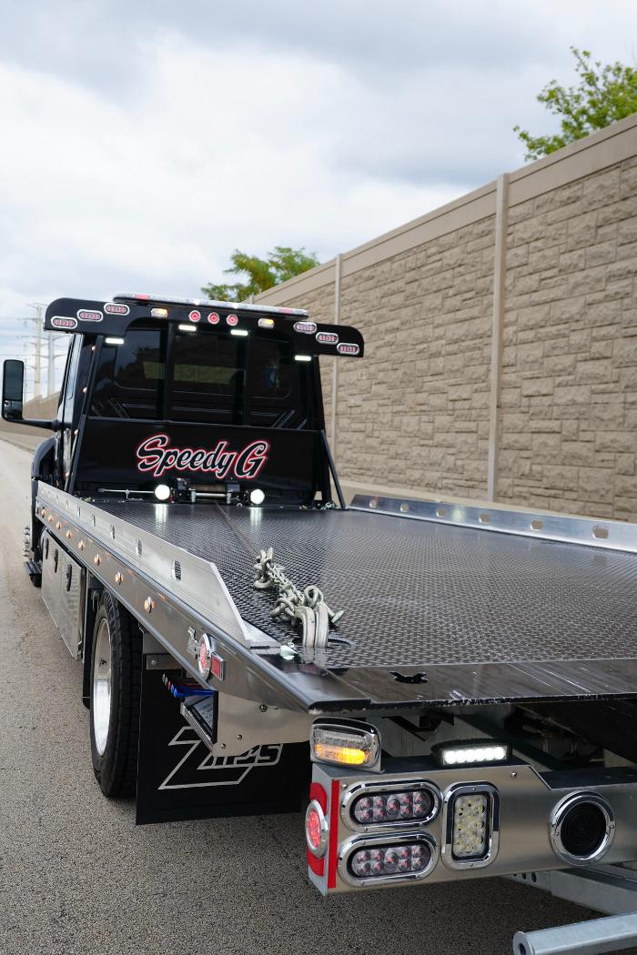 Speedy G Towing Image