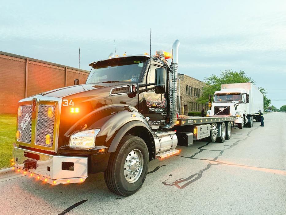 Speedy G Towing Image