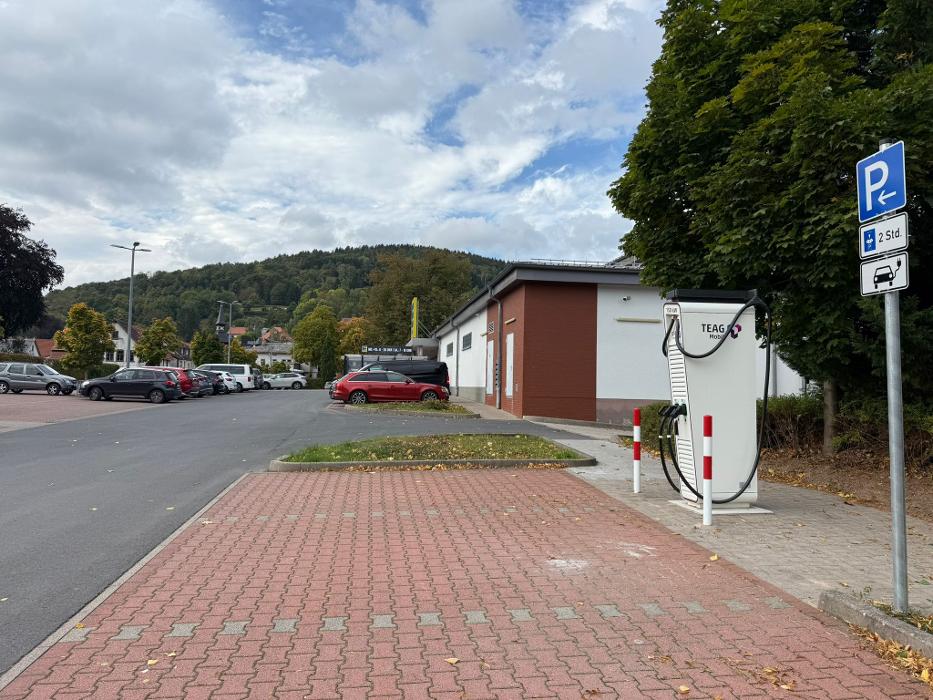 TEAG Mobil-Ladestation, Hauptstraße in Steinbach-Hallenberg