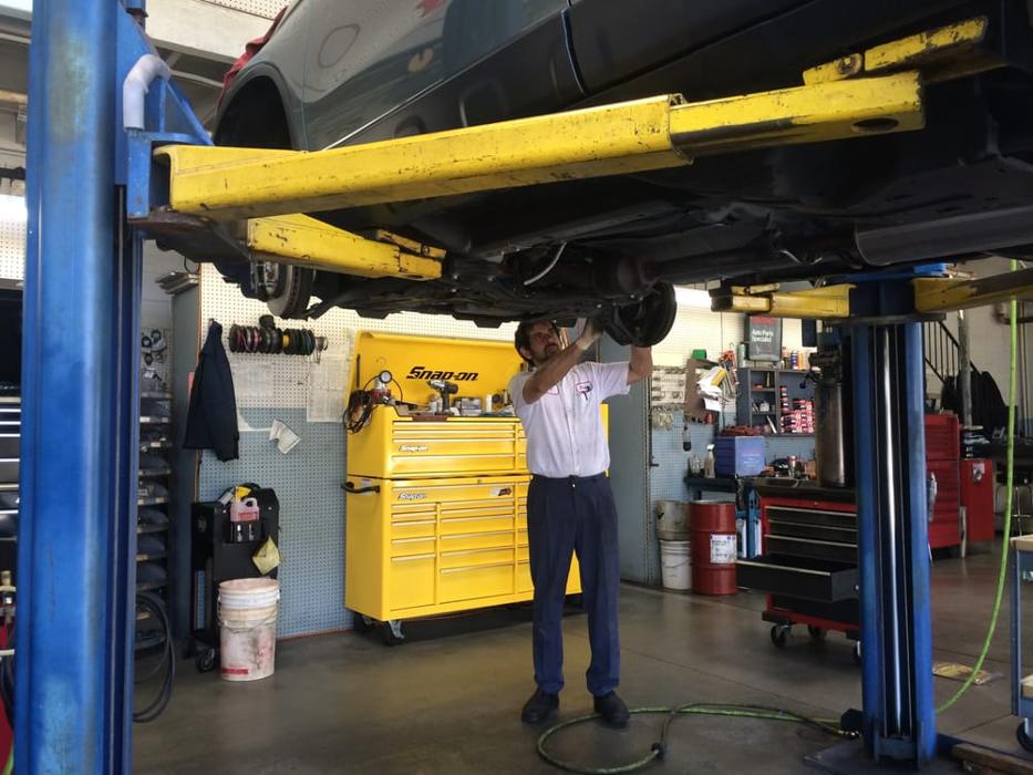 Doctor J Automotive - Huntington Beach, CA