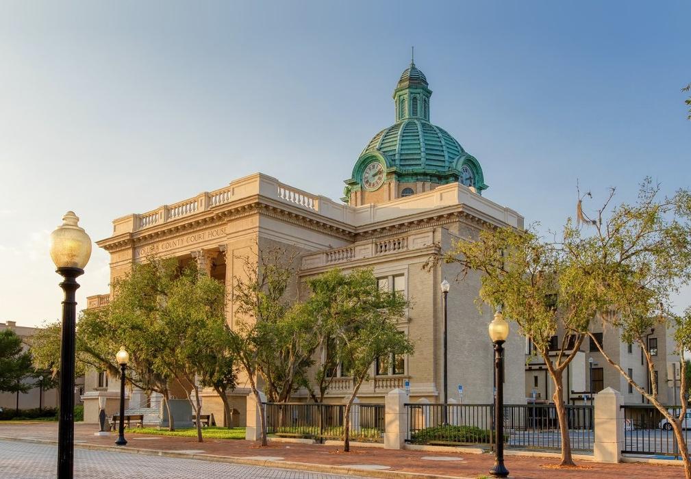 Huber &amp; Associates Logo