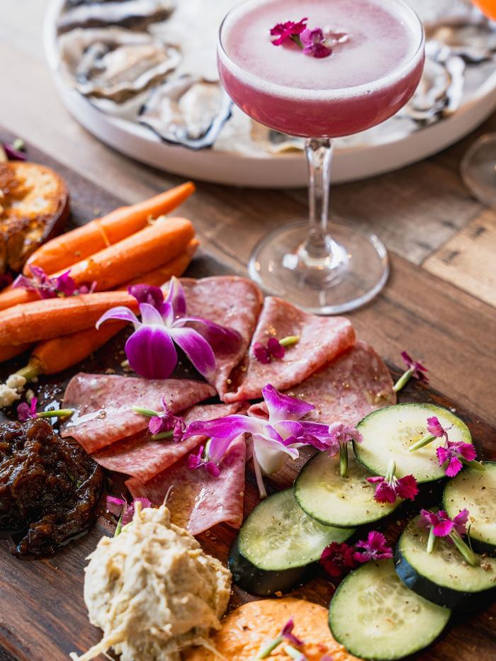 Beeside Balcony Del Mar Logo