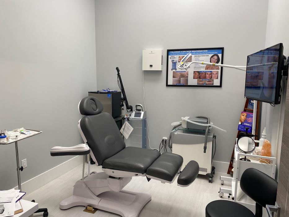 New Radiance Cosmetic Centers - Palm Beach Gardens, FL