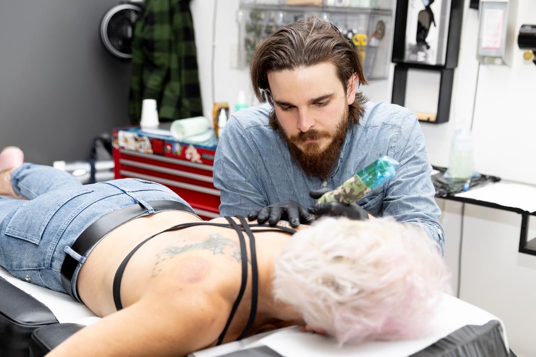 Happy Needles Tattoo, Ramperstorffergasse in Wien