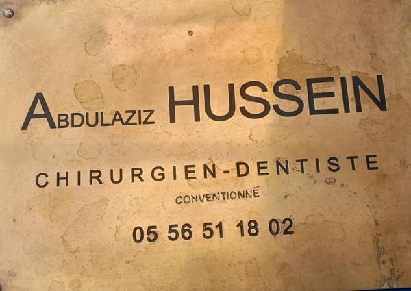 Abdulaziz Hussein dentiste, chirurgien dentiste