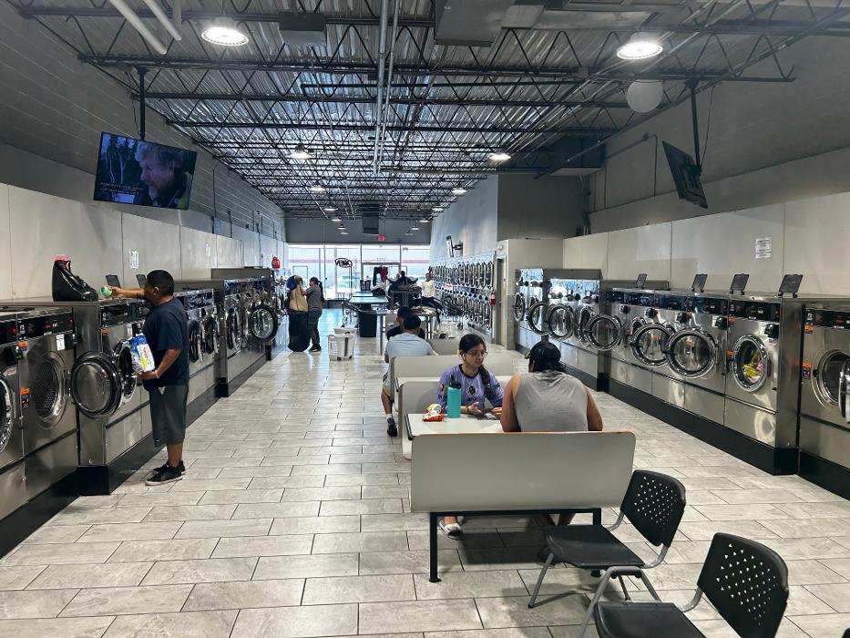 Best Wash Laundromats - Kansas City, KS