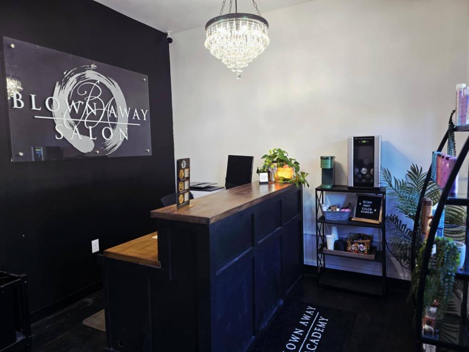 Blown Away Salon Academy - Hayes, VA