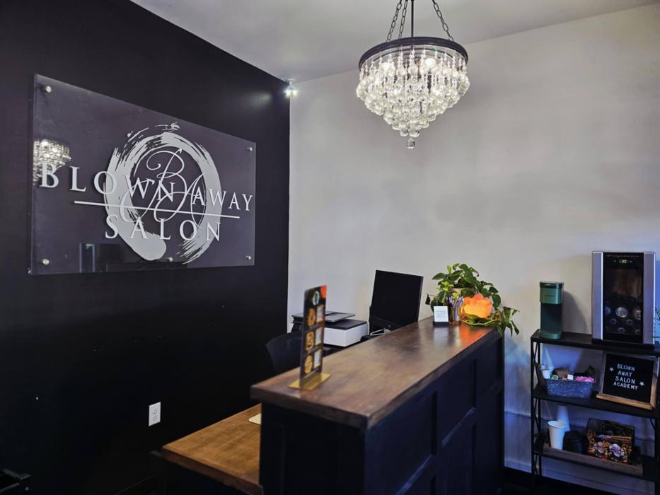 Blown Away Salon Academy - Hayes, VA