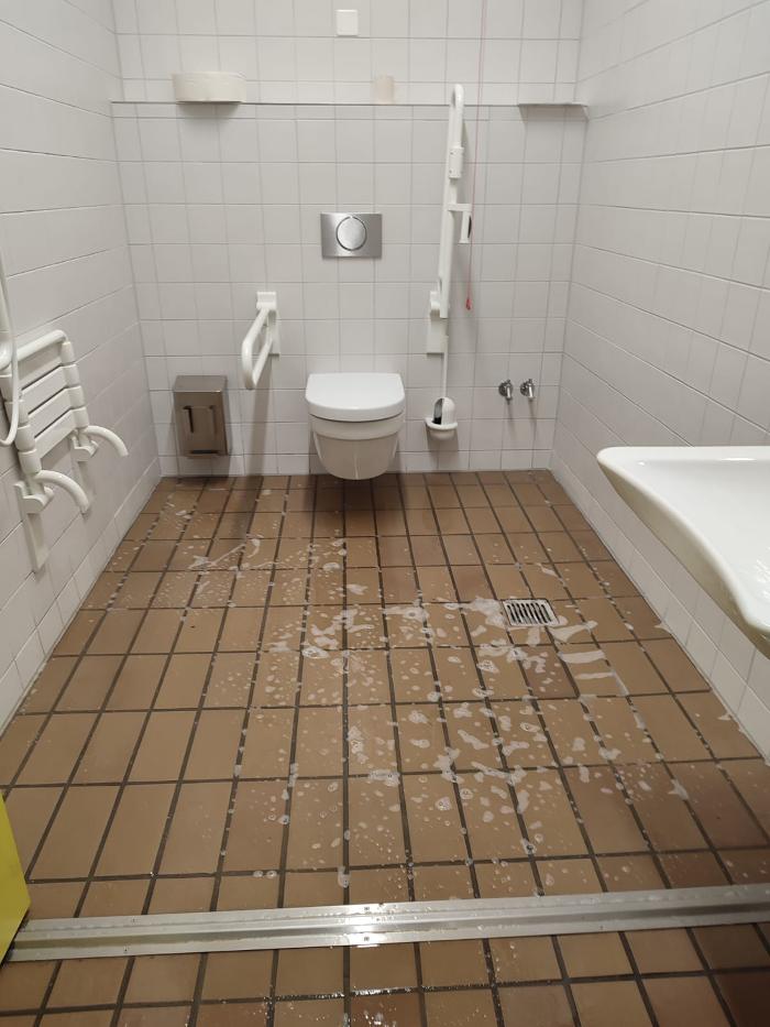 M&J Hausmeister und Gebäudereinigung, Tagahartstraße in Tacherting