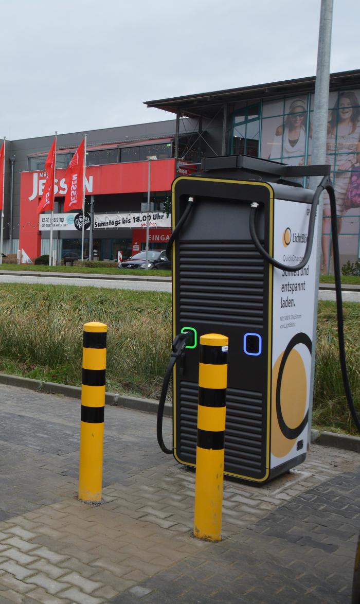 LichtBlick QuickCharge Ladestation, Husumer Straße in Breklum