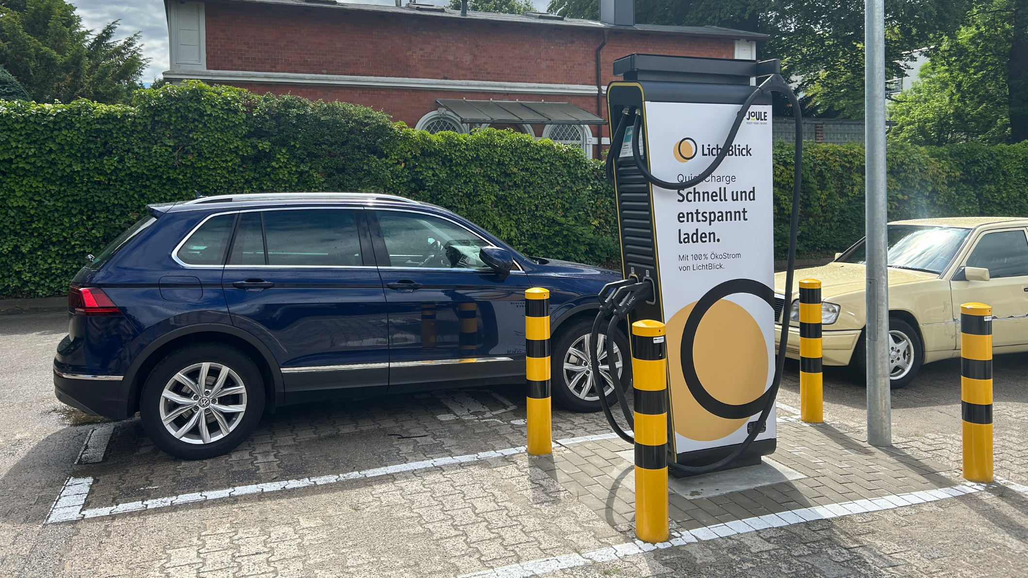LichtBlick QuickCharge Ladestation, Stresemannallee in Hamburg