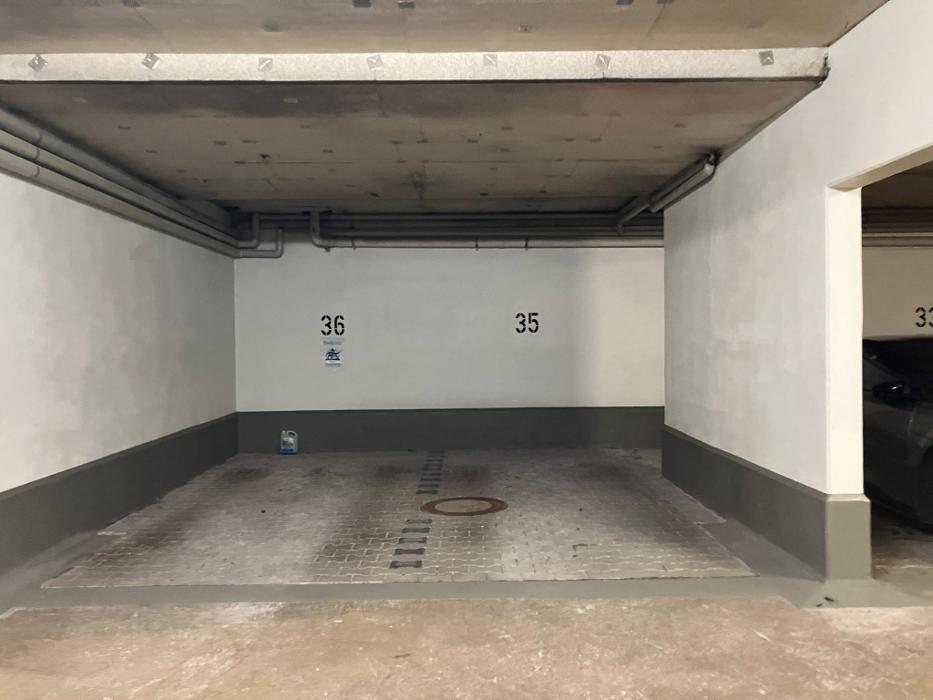 ampido Parkplatz, Landwehrstraße in München