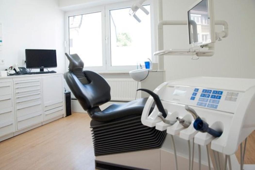 Praxis Rheinberg, Hauptstraße in Bergisch Gladbach