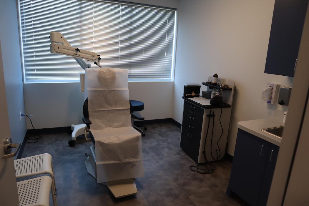 Examination room of The Centers for Advanced ENT Care - Potomac Otolaryngology in Woodbridge, VA