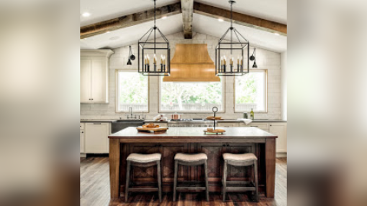 Younique Designs Image