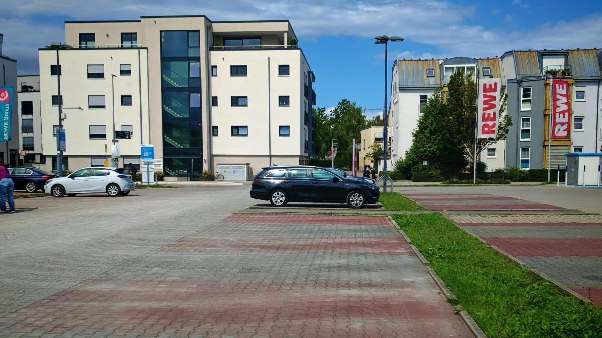 Parkplatz Muthstraße 25, 74889 Sinsheim, Muthstraße in Sinsheim