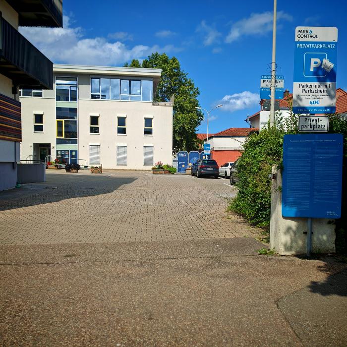 Parkplatz Muthstraße 16, 74889 Sinsheim, Muthstraße in Sinsheim
