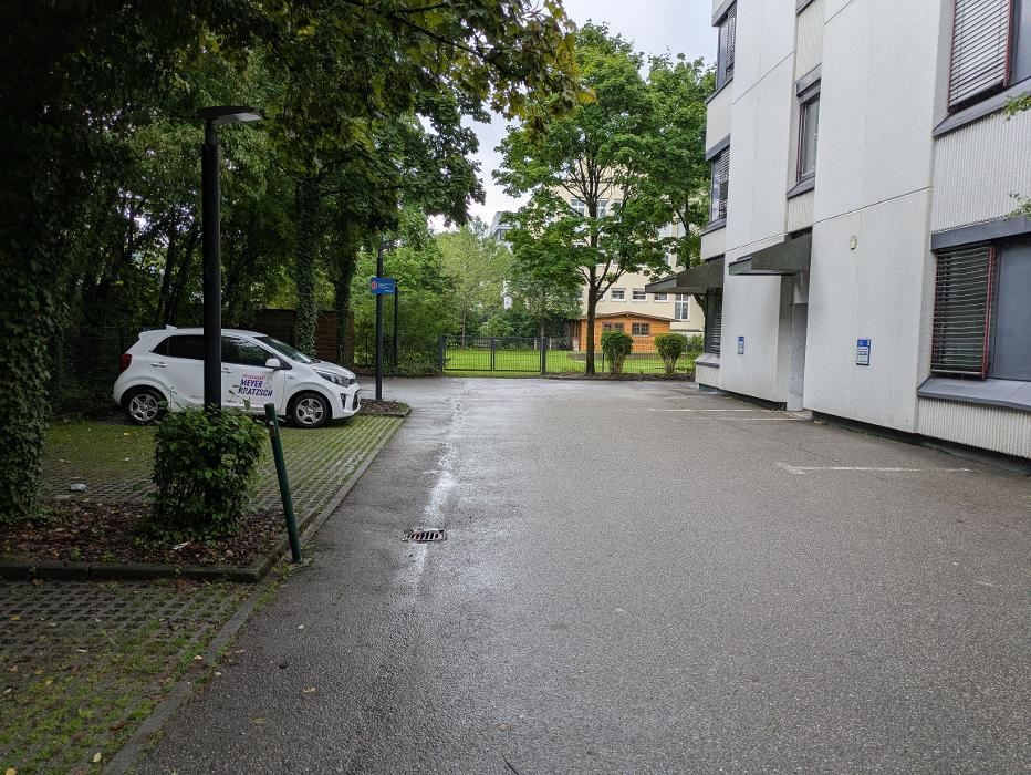 Parkplatz Hanauer Straße 77 (Kundenparkplatz), 80993 München, Hanauer Straße in München