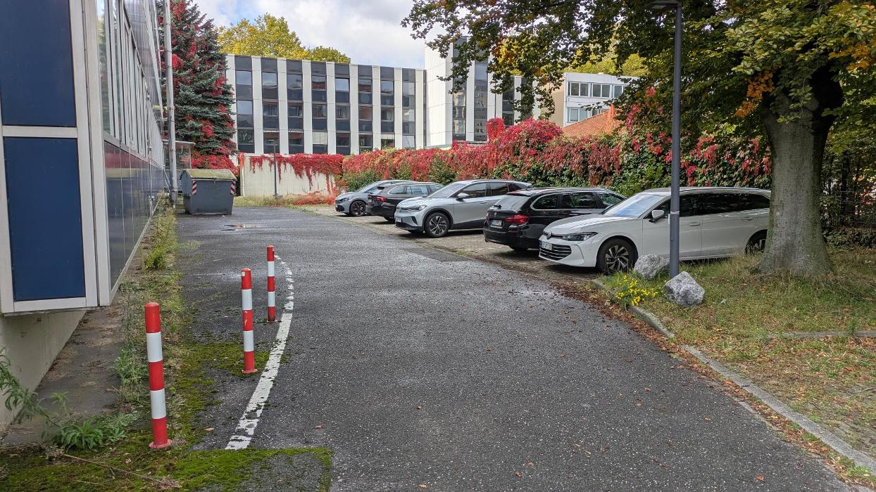 Parkplatz Josef-Gockeln-Str. 8, 40474 Düsseldorf, Josef-Gockeln-Straße in Düsseldorf