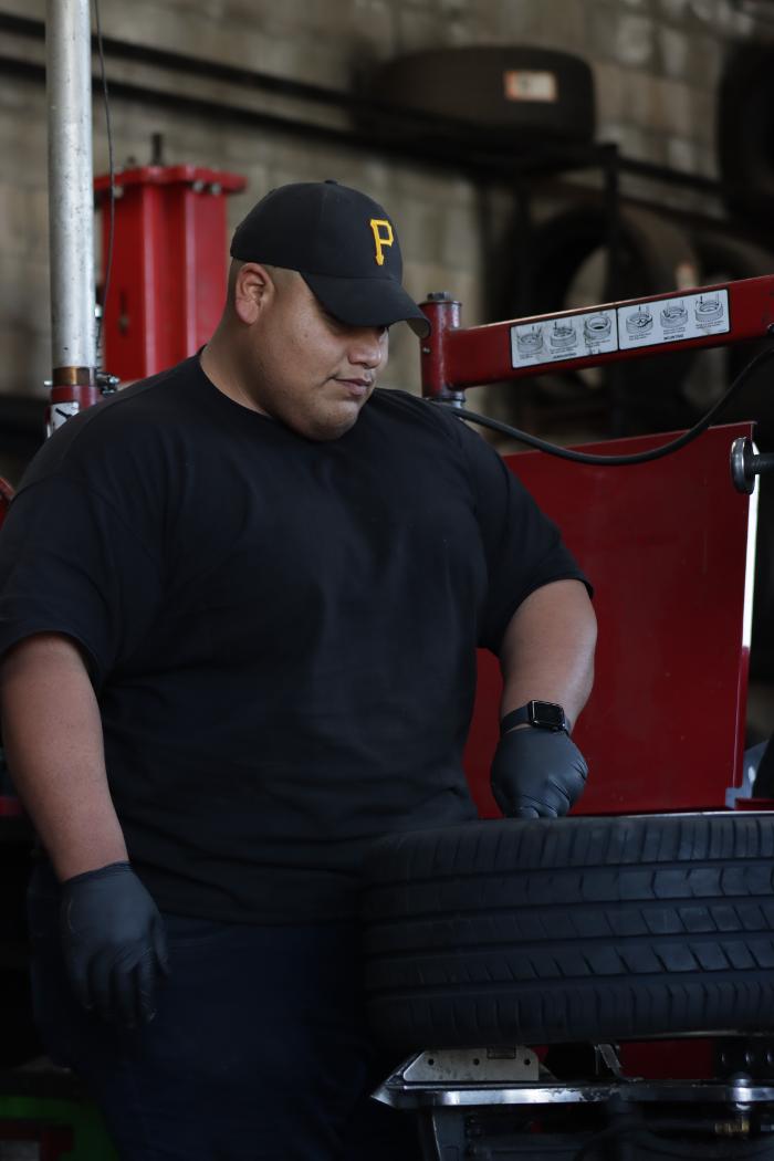 Alvarez Tire Shop - Hesperia, CA