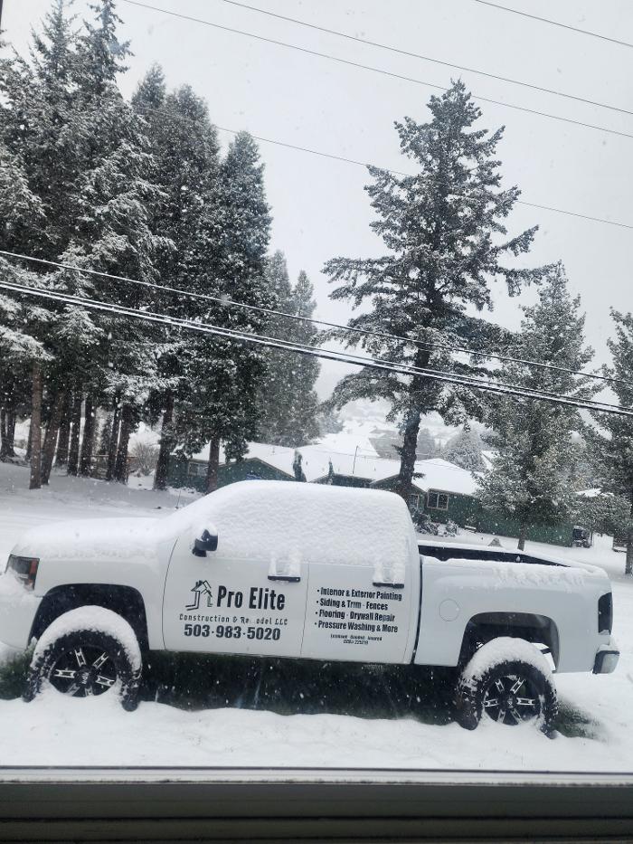 PRO ELITE CONSTRUCTION & REMODEL LLC Image