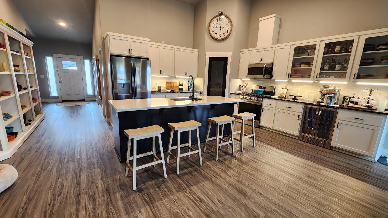 PRO ELITE CONSTRUCTION & REMODEL LLC Image