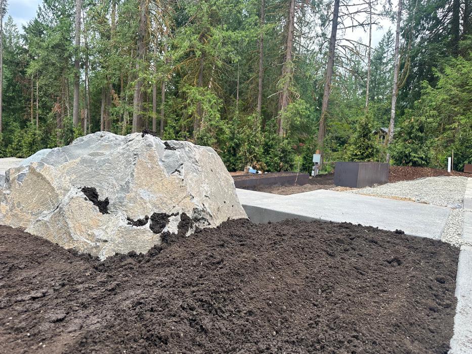 Saylor Landscaping Image