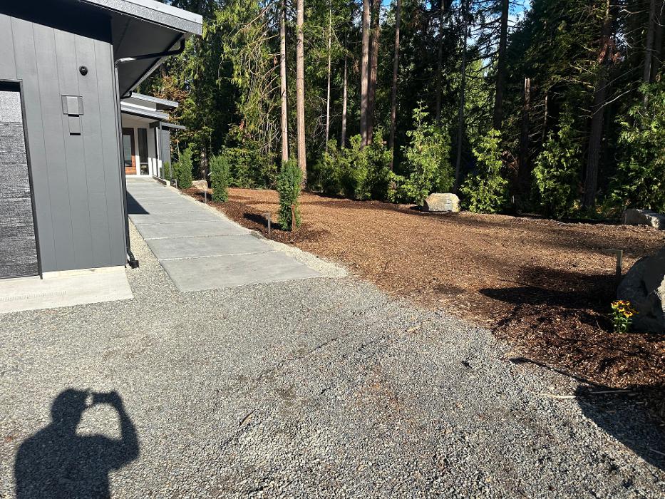 Saylor Landscaping Image