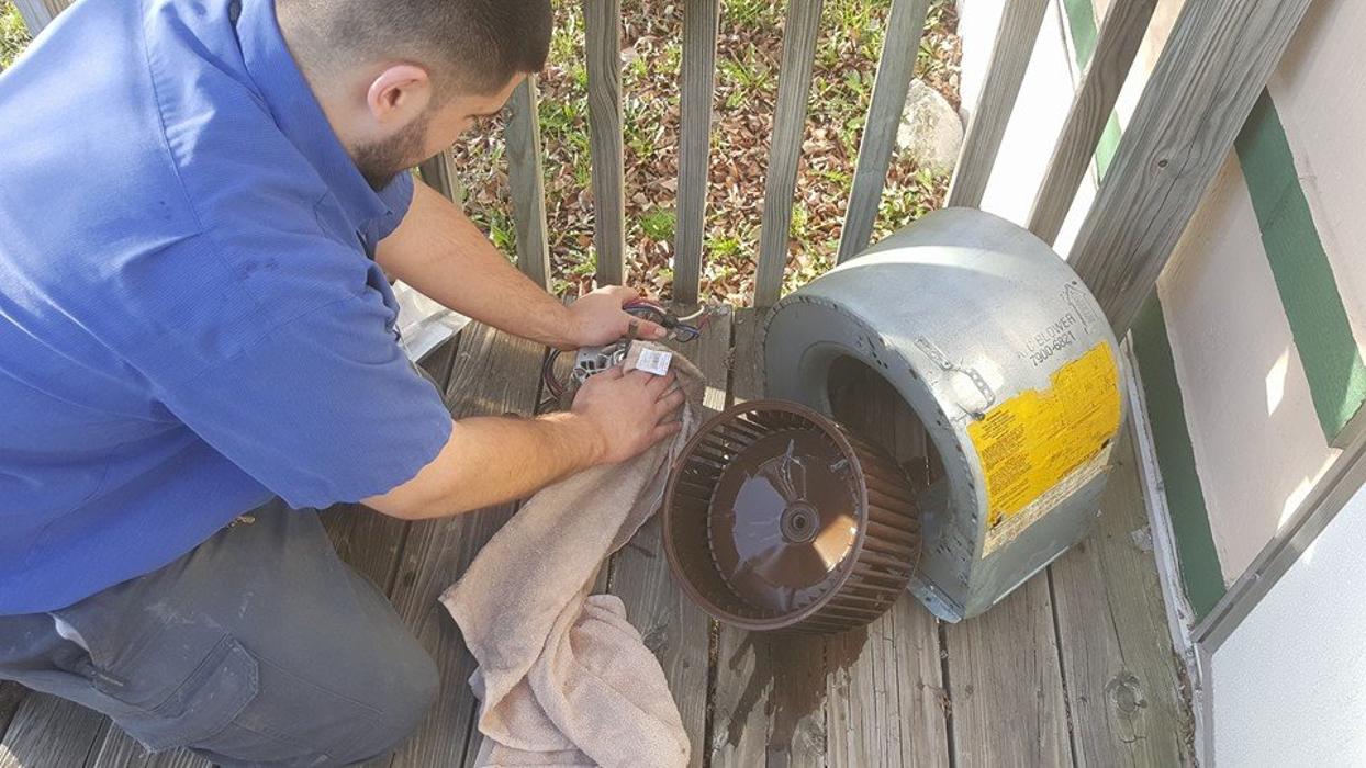 De Hart Plumbing Heating & Cooling - Topeka, KS