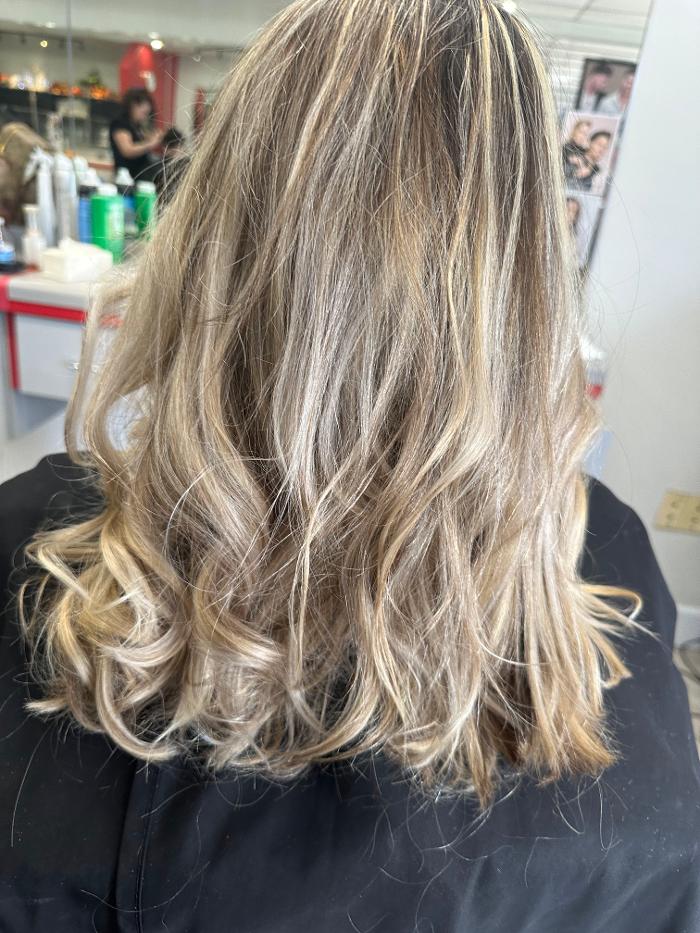 Fantastic Sams Cut & Color - Chino, CA