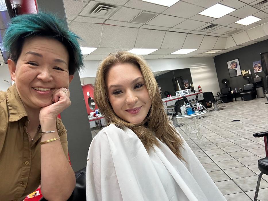 Fantastic Sams Cut & Color - Chino, CA